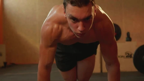 Stock Video Man Doing Strenuous Exercise In A Gym Animated Wallpaper - Free Live Wallpaper