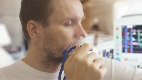 Stock Video Man Breathing And Coughing On The Hospital Animated Wallpaper - Free Live Wallpaper