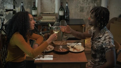 Stock Video Man And Woman Having A Romantic Dinner With Wine Animated Wallpaper - Free Live Wallpaper