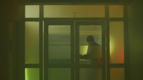 Stock Video Man And Woman Exploring An Empty Building At Night Animated Wallpaper - Free Live Wallpaper