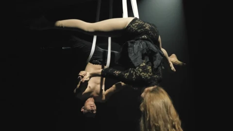 Stock Video Man And Woman Doing Aerial Aerobics Animated Wallpaper - Free Live Wallpaper