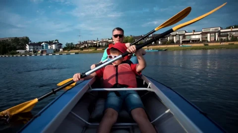 Stock Video Man And Son Doing Kayak On A Sunny Day Animated Wallpaper - Free Live Wallpaper