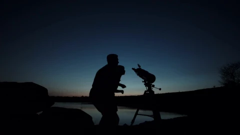 Stock Video Man And A Boy You Using The Telescope At Dusk Animated Wallpaper - Free Live Wallpaper