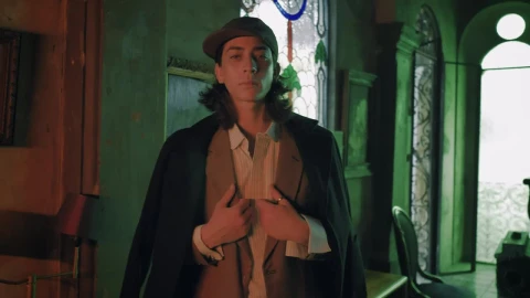 Stock Video Male Model Wearing Old Fashion Clothes In An Old Place Animated Wallpaper - Free Live Wallpaper