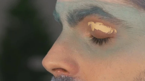 Stock Video Making Up A Mans Face With A Winter Theme Animated Wallpaper - Free Live Wallpaper