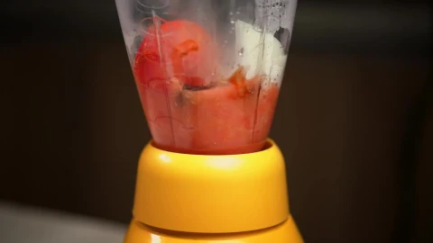 Stock Video Making Sauce In The Blender Animated Wallpaper - Free Live Wallpaper
