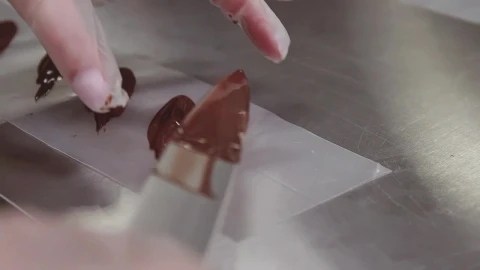 Stock Video Making Chocolate Shapes Animated Wallpaper - Free Live Wallpaper
