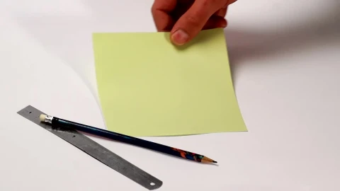 Stock Video Making An Origami Frog Animated Wallpaper - Free Live Wallpaper