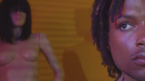 Stock Video Make Up Face Of A Man With Mannequins Behind Animated Wallpaper - Free Live Wallpaper