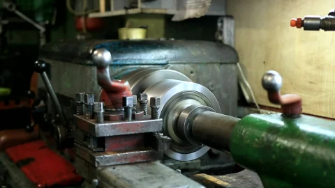 Stock Video Machine Turning In A Workshop Animated Wallpaper - Free Live Wallpaper