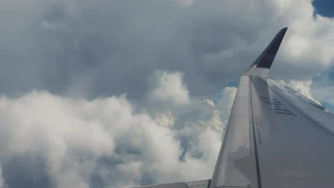 Stock Video Looking At The Clouds From A Plane Window Animated Wallpaper - Free Live Wallpaper