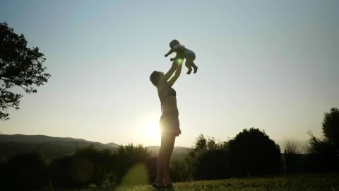 Stock Video Mother And Her Child At Sunse Animated Wallpaper - Free Live Wallpaper
