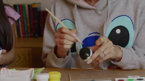 Stock Video Mother And Daughter Preparing Decorations For Easte Animated Wallpaper - Free Live Wallpaper