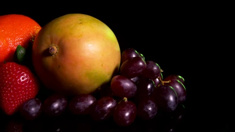 Stock Video Mixed Fruit On A Dark Tabl Animated Wallpaper - Free Live Wallpaper