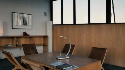 Stock Video Minimalist Room With Wooden Furnitur Animated Wallpaper - Free Live Wallpaper