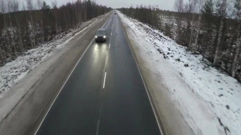 Stock Video Minivan Heading Down A Frozen Roa Animated Wallpaper - Free Live Wallpaper