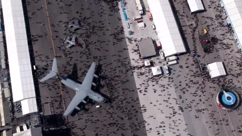 Stock Video Military Aircraft At An Aviation Displa Animated Wallpaper - Free Live Wallpaper