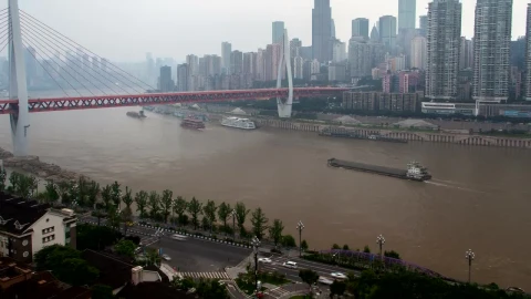 Stock Video Metropolis With A Huge River With Boats Sailin Animated Wallpaper - Free Live Wallpaper