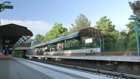 Stock Video Metro Station In Hambur Animated Wallpaper - Free Live Wallpaper
