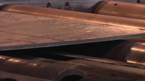 Stock Video Metal Sheets On The Production Lin Animated Wallpaper - Free Live Wallpaper