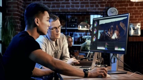 Stock Video Men Working On Video Editin Animated Wallpaper - Free Live Wallpaper