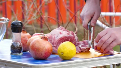 Stock Video Men Slicing Meat For Bb Animated Wallpaper - Free Live Wallpaper
