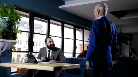Stock Video Meeting At A Coffee Sho Animated Wallpaper - Free Live Wallpaper
