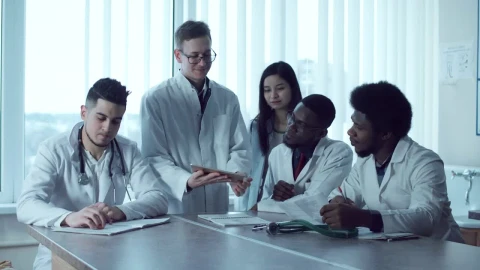 Stock Video Medical Students Sharing Note Animated Wallpaper - Free Live Wallpaper