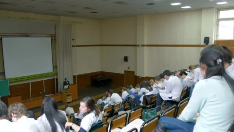 Stock Video Medical Students Listening To A Professo Animated Wallpaper - Free Live Wallpaper