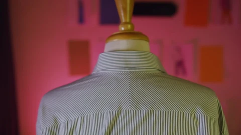 Stock Video Measuring A Shirt In A Sho Animated Wallpaper - Free Live Wallpaper