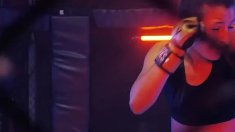 Stock Video Martial Arts Combat Between Two Wome Animated Wallpaper - Free Live Wallpaper