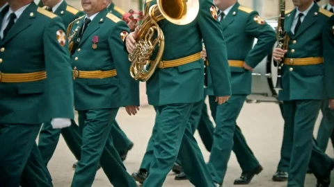 Stock Video Marching Band On The Stree Animated Wallpaper - Free Live Wallpaper