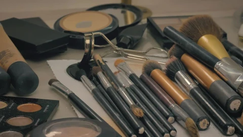 Stock Video Many Makeup Items On A Tabl Animated Wallpaper - Free Live Wallpaper