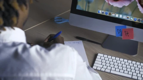 Stock Video Man Writing With Pen On A Sheet In His Offic Animated Wallpaper - Free Live Wallpaper
