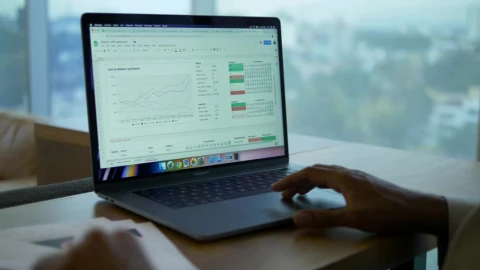 Stock Video Man Working On His Lapto Animated Wallpaper - Free Live Wallpaper