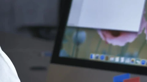Stock Video Man With Glasses Working On A Compute Animated Wallpaper - Free Live Wallpaper