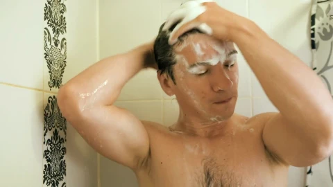 Stock Video Man Washing His Hair While Bathin Animated Wallpaper - Free Live Wallpaper