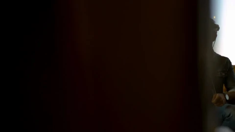 Stock Video Man Using Augmented Reality Glasse Animated Wallpaper - Free Live Wallpaper