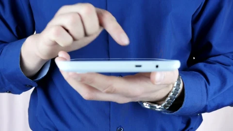 Stock Video Man Typing On A Small Table Animated Wallpaper - Free Live Wallpaper