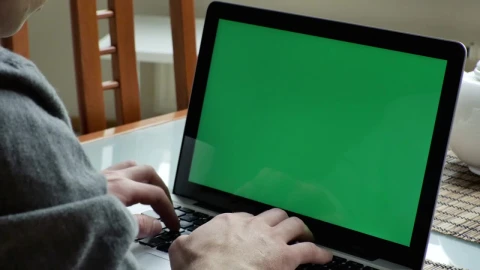 Stock Video Man Typing On A Macbook With A Green Scree Animated Wallpaper - Free Live Wallpaper