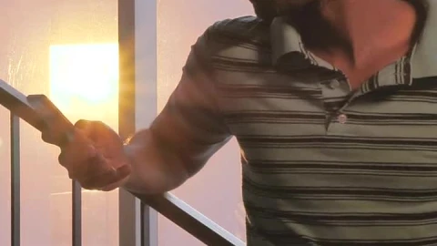 Stock Video Man Texting With His Cellphon Animated Wallpaper - Free Live Wallpaper