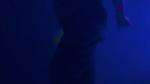 Stock Video Man Skillfully Dancing In The Dar Animated Wallpaper - Free Live Wallpaper