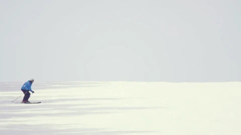 Stock Video Man Skiing In The Mountai Animated Wallpaper - Free Live Wallpaper