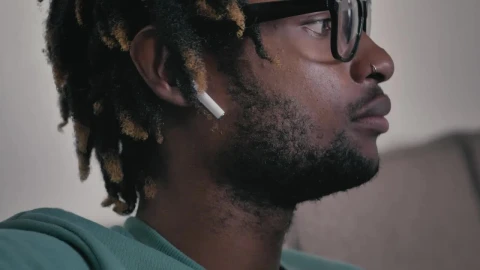 Stock Video Man Shaking His Head To The Beat Of The Musi Animated Wallpaper - Free Live Wallpaper