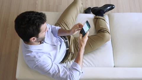 Stock Video Man Sending A Text Message While Relaxin Animated Wallpaper - Free Live Wallpaper