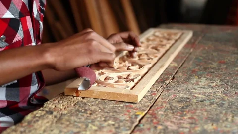 Stock Video Man Sanding A Wooden Carvin Animated Wallpaper - Free Live Wallpaper