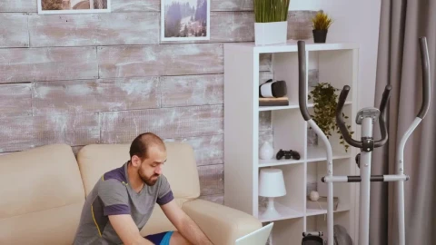 Stock Video Man Researching A Workou Animated Wallpaper - Free Live Wallpaper