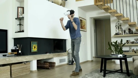 Stock Video Man Playing A Boxing Game In Virtual Realit Animated Wallpaper - Free Live Wallpaper