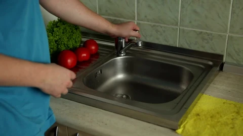 Stock Video Man On Diet Washing Vegetables In Sin Animated Wallpaper - Free Live Wallpaper