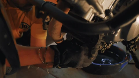 Stock Video Man Maintaining A Motorcycl Animated Wallpaper - Free Live Wallpaper
